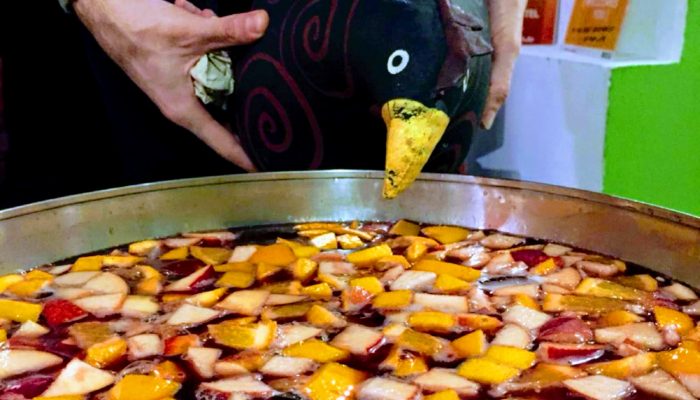 Sangria Party Hôme Youth Hostel Valencia. Book Now